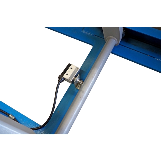 PODNOŚNIK NOŻYCOWY 3T 400V PN3000C W FOSĘ – Z PNEUMATYCZNĄ BLOKADĄ