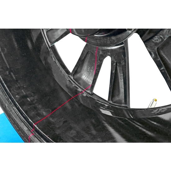 WYWAŻARKA DO KÓŁ KOMPUTEROWA 230V WB700 – LASER, SONAR I AUTO-POZYCJONOWANIE